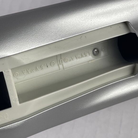 Toshiba Remote Control REM48TVA For TV Silver 8-Device Universal Replacement - Picture 11 of 12